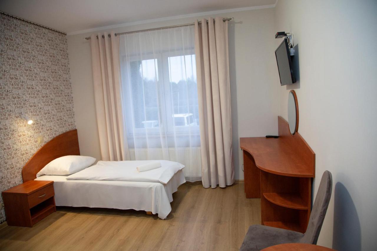 Motel Paradise Тожим Екстер'єр фото