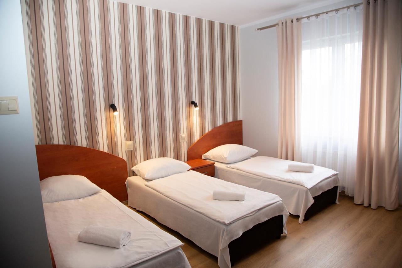 Motel Paradise Тожим Екстер'єр фото
